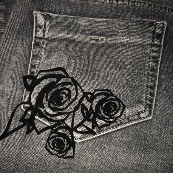 SOLD- NWT Jessica Simpson Black Destructed Jeans - Picture 4 of 8